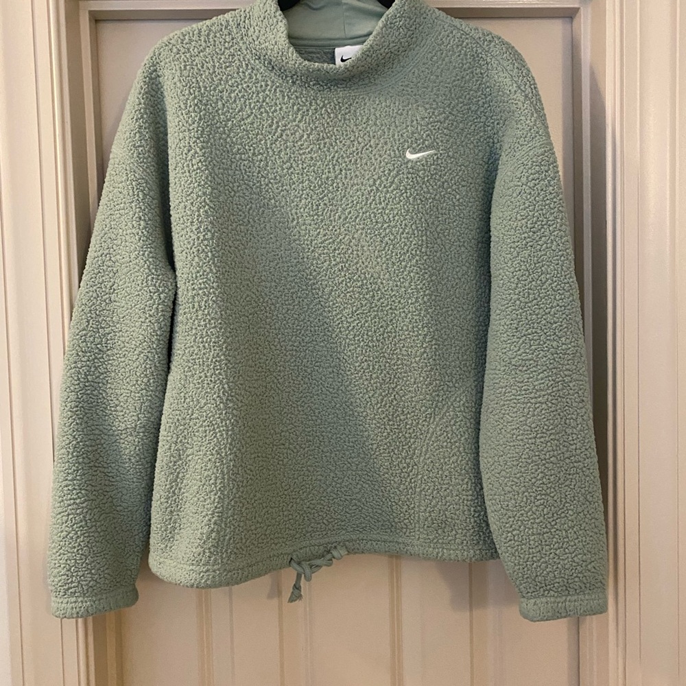 Nike Women's Medium Therma-Fit Fleece Sage Green Cowl Neck Sweater
